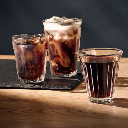 Świat kawy cold brew w ekspresach EQ700 z HomeConnect