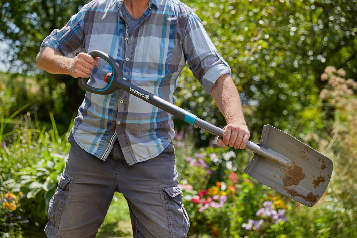 Reczne-narzedzia-ogrodowe-co-powinienes-miec-w-garazu-i-jak-dokonac-odpowiedniego-wyboru-3