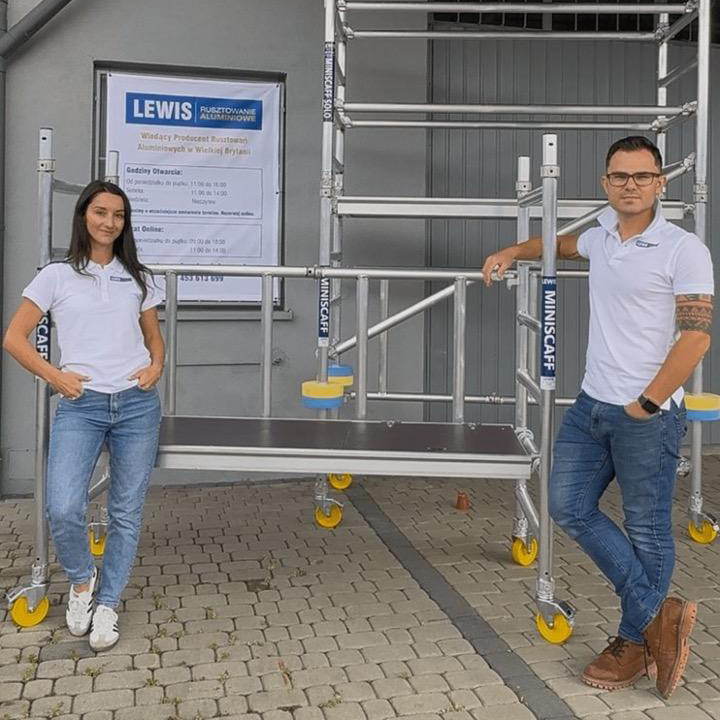 Lewis Access otwiera centrum logistyczne w Polsce