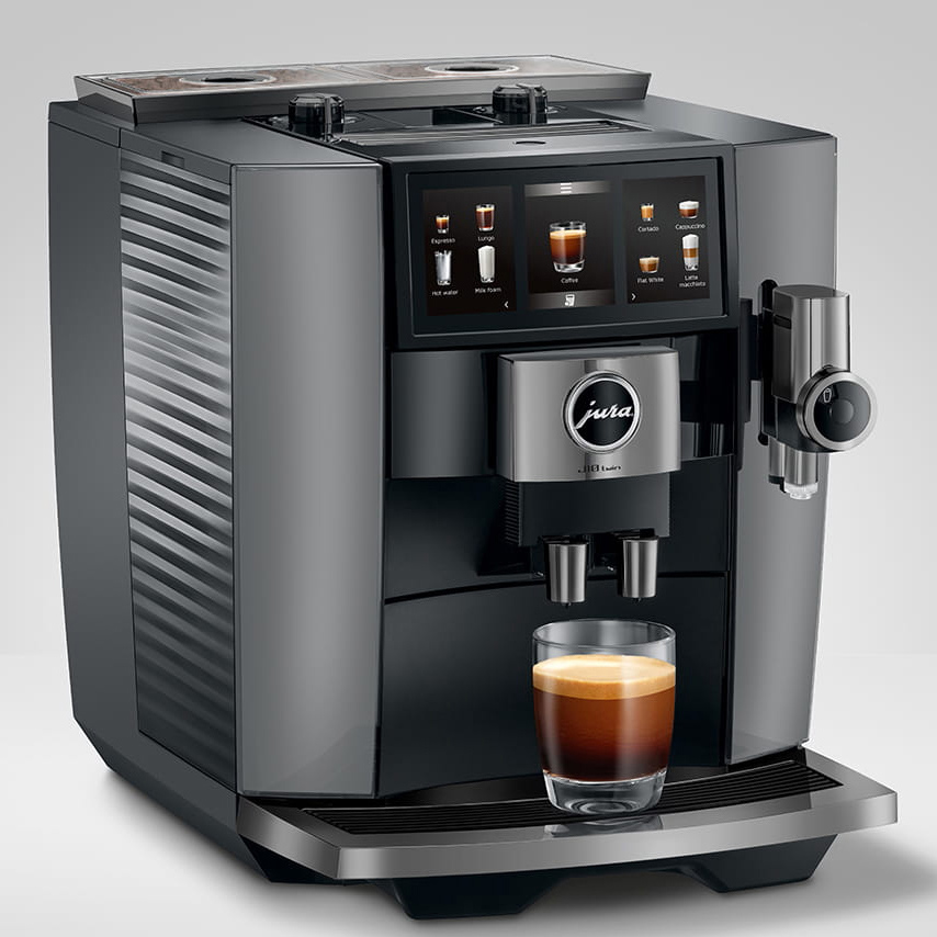 Roger Federer odkrywa tajemnice ekspresu JURA J10 twin