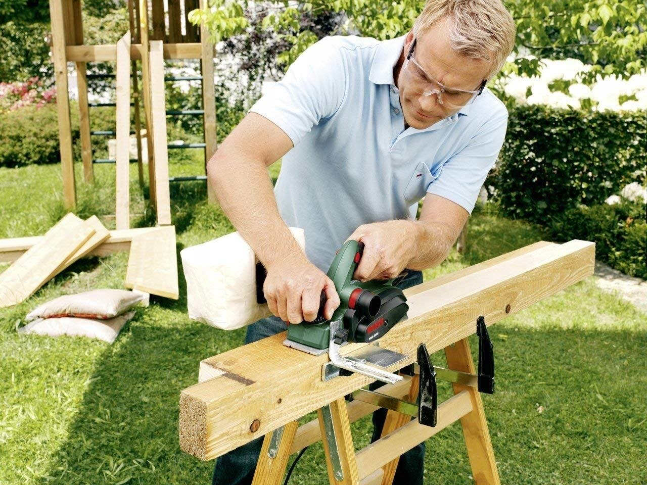 Kupujemy strug elektryczny! Dlaczego warto go mieć i jak wybrać najlepszy?